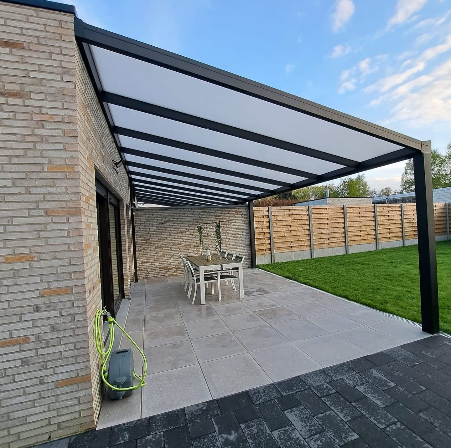 Over Holland Veranda